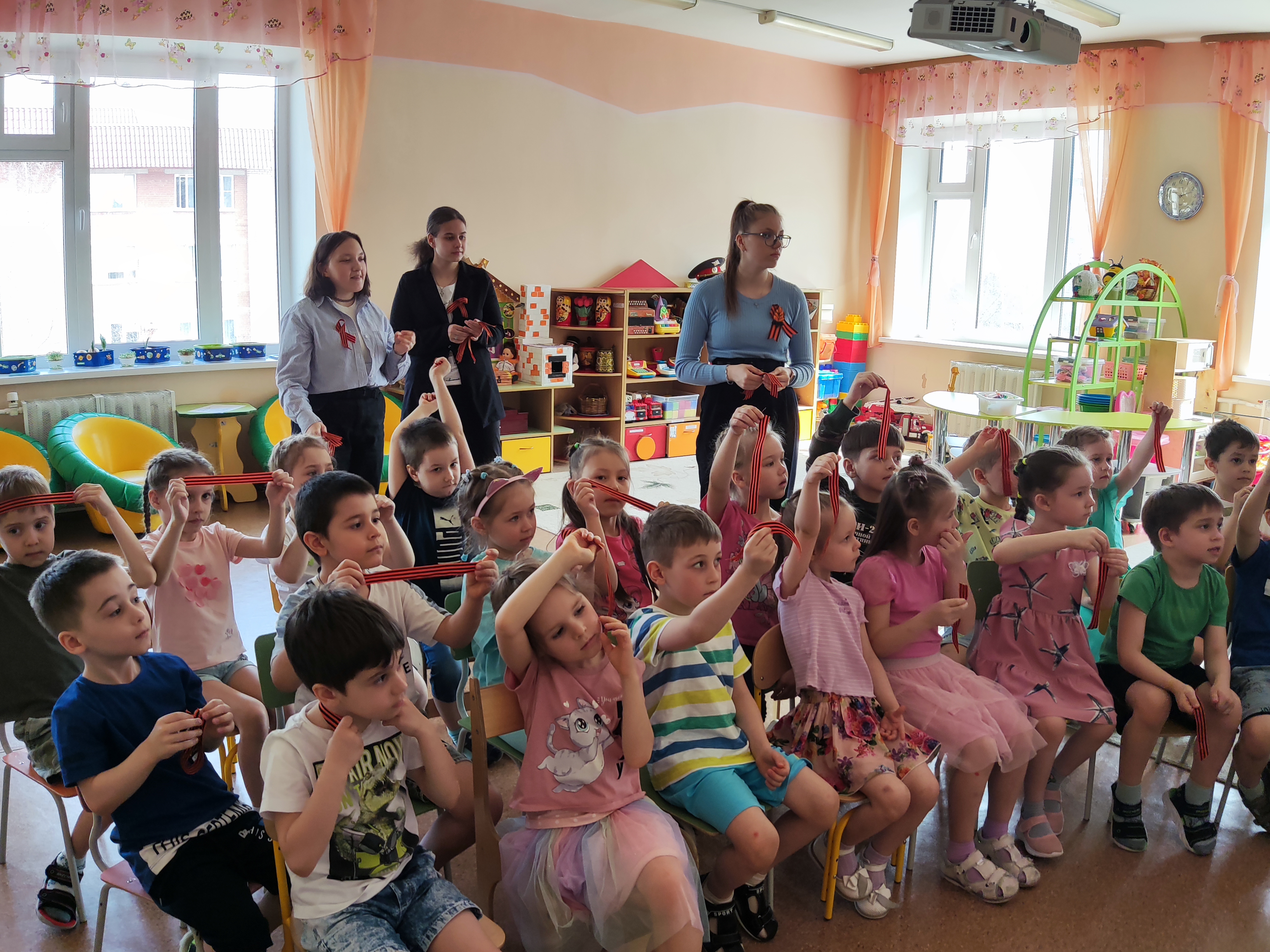Акция «Георгиевская  ленточка» в детском саду №44 «Золотой ключик».